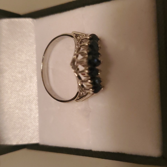 Ring - Picture 5 of 9